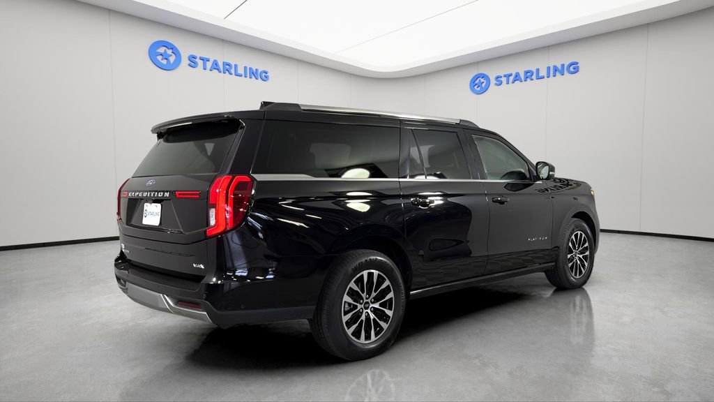 Used 2025 Ford Expedition Max Platinum AWD/4WD image 9