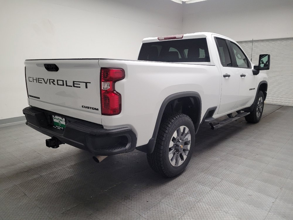 Used 2022 Chevrolet Silverado 2500 Custom w/ Custom Value Package RWD image 9