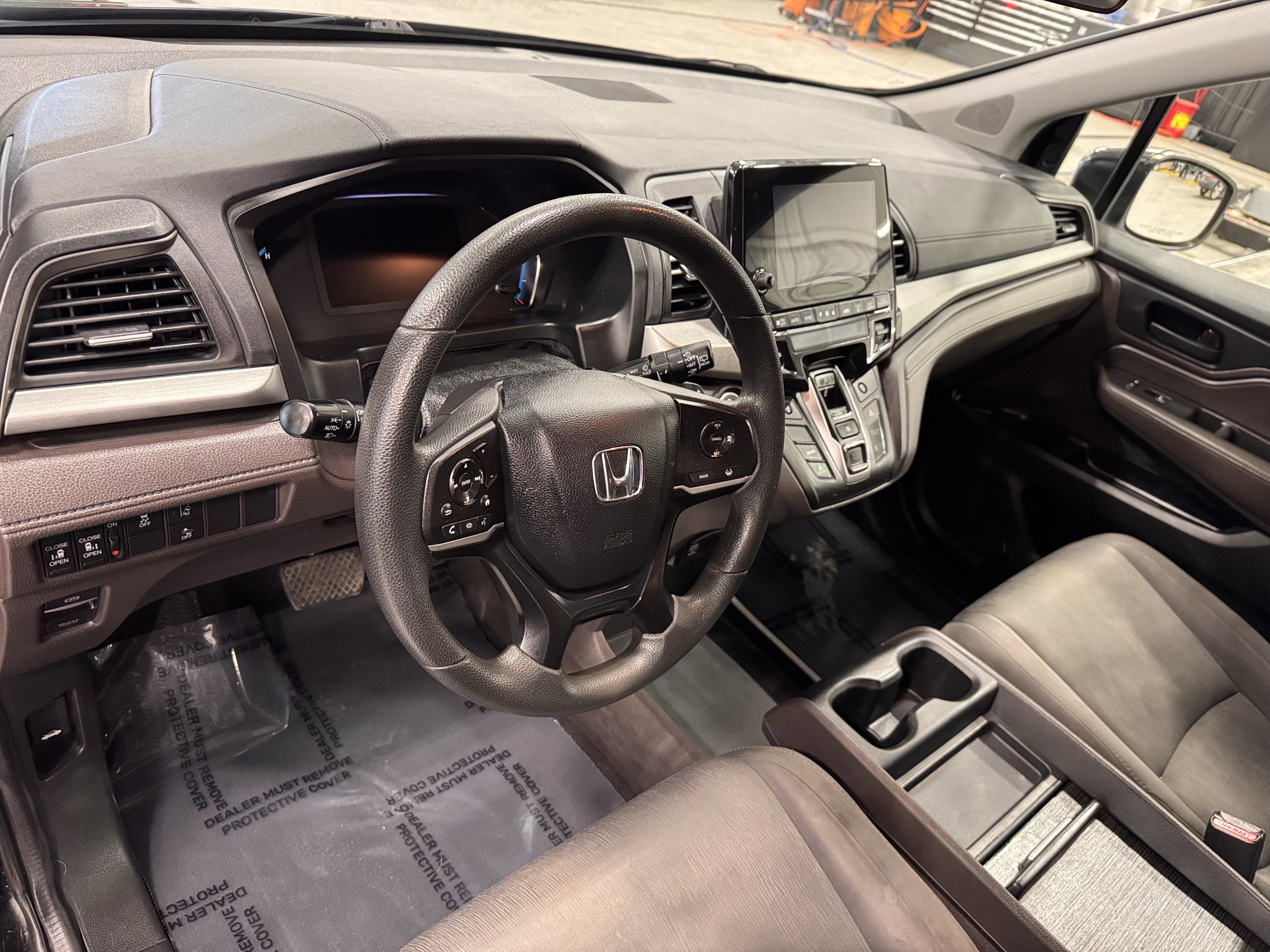 Used 2018 Honda Odyssey EX image 17