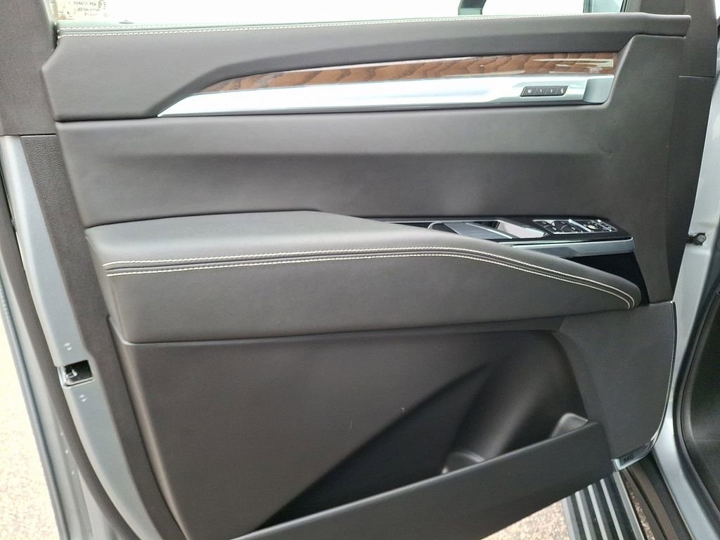 Used 2025 Cadillac Escalade Sport Platinum w/ LPO, Floor Liner Package image 21