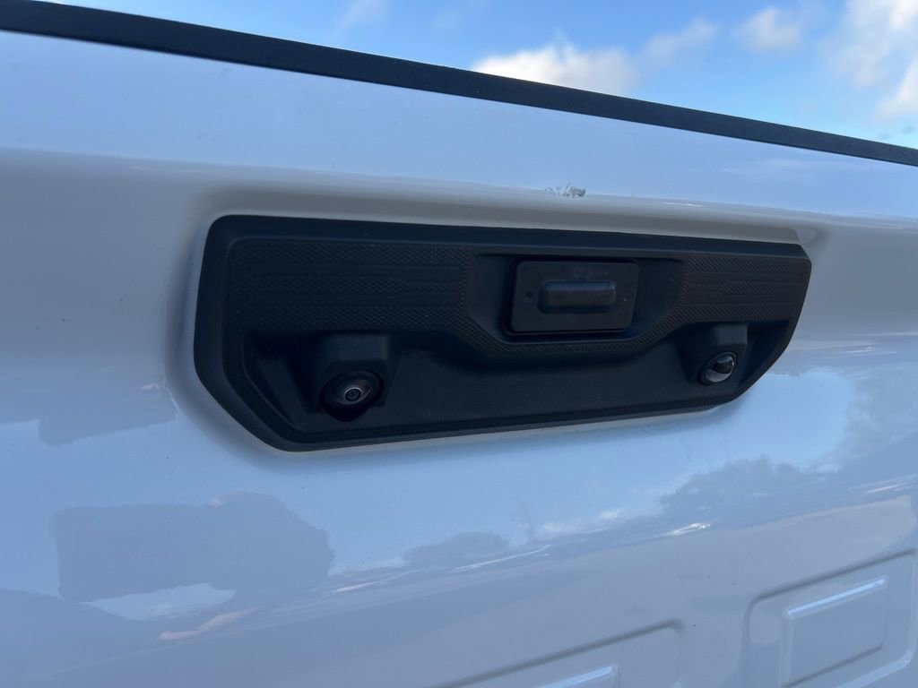 Used 2025 Chevrolet Silverado 2500 LT w/ Convenience Package image 22