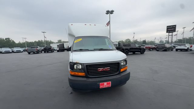 Used 2017 GMC Savana 3500 RWD image 3