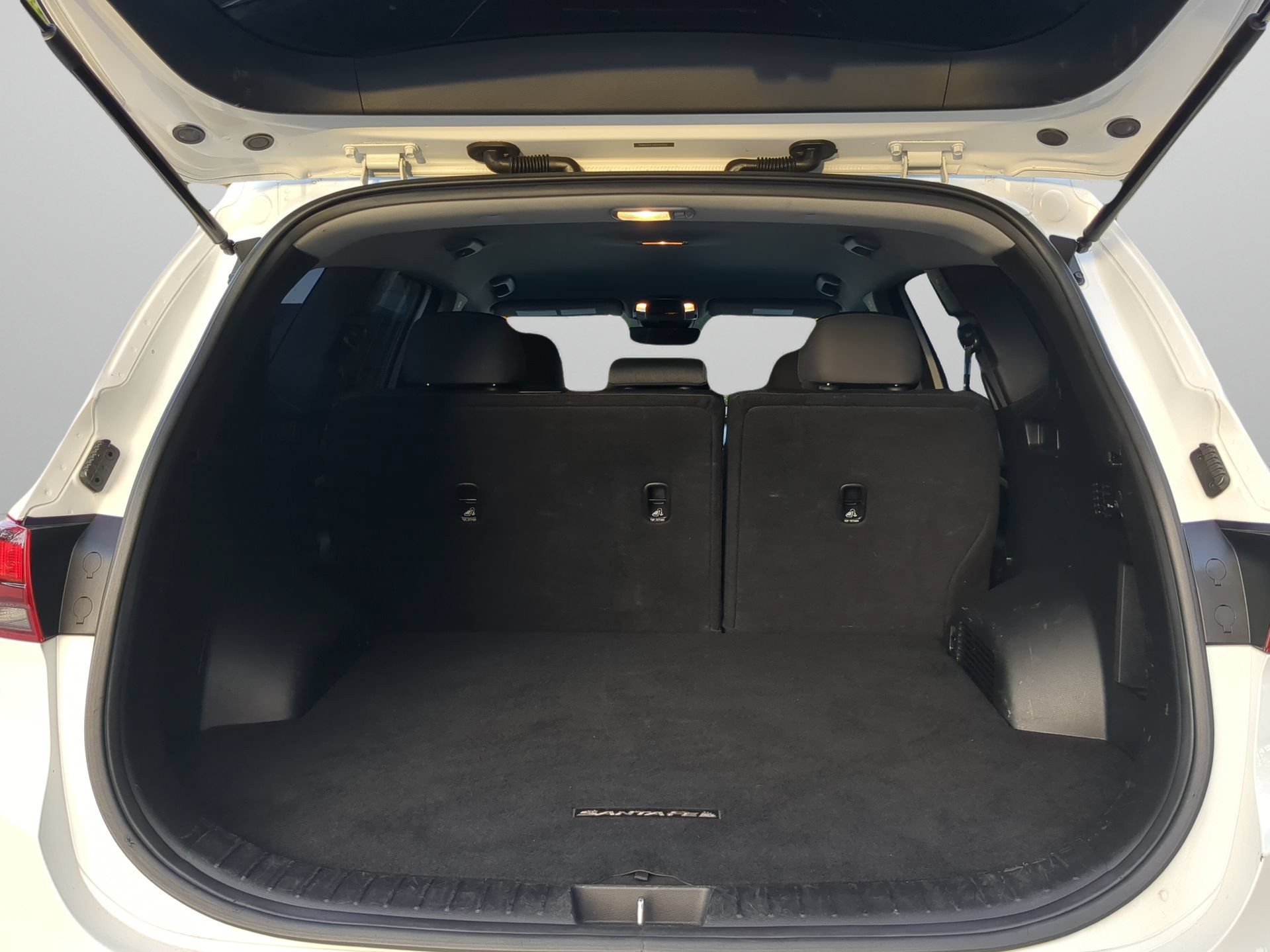 Used 2021 Hyundai Santa Fe SE w/ Cargo Package FWD image 46