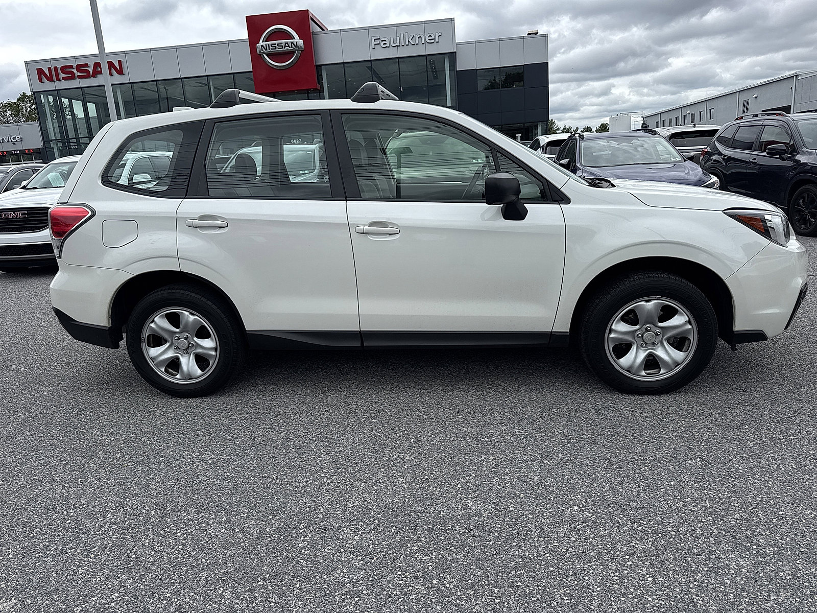 Used 2018 Subaru Forester 2.5i AWD/4WD image 2