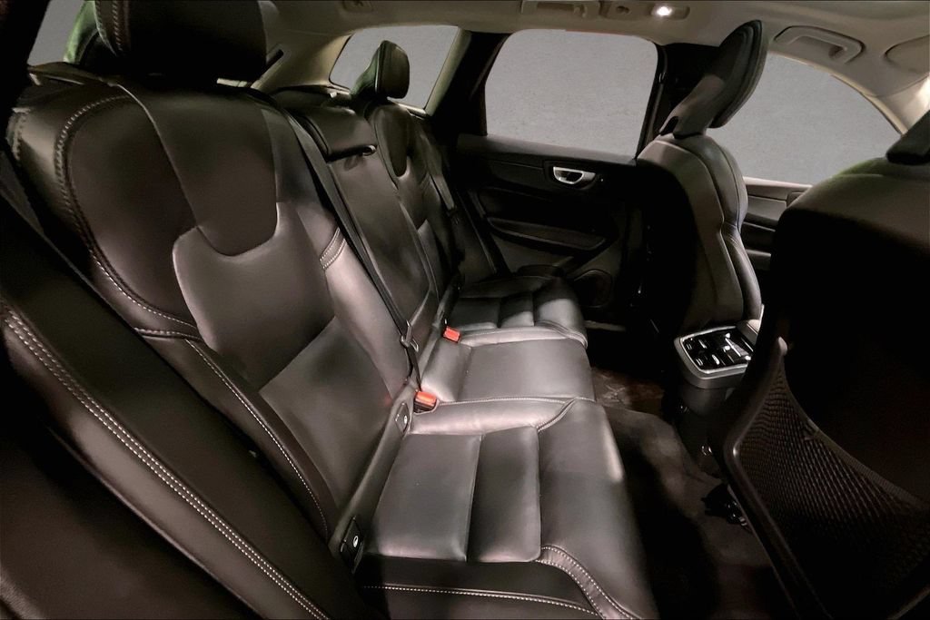 Certified 2023 Volvo XC60 B5 Ultimate w/ Climate Package AWD/4WD image 26