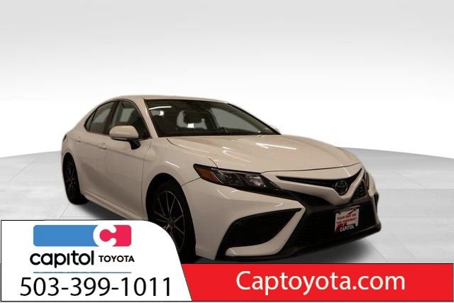 Used 2024 Toyota Camry SE