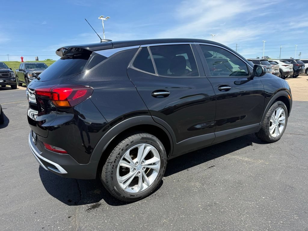 Used 2022 Buick Encore GX Preferred w/ Cold Weather Comfort Package AWD/4WD image 4