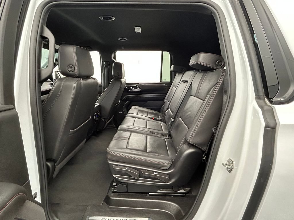 Used 2024 Chevrolet Suburban RST RWD image 35