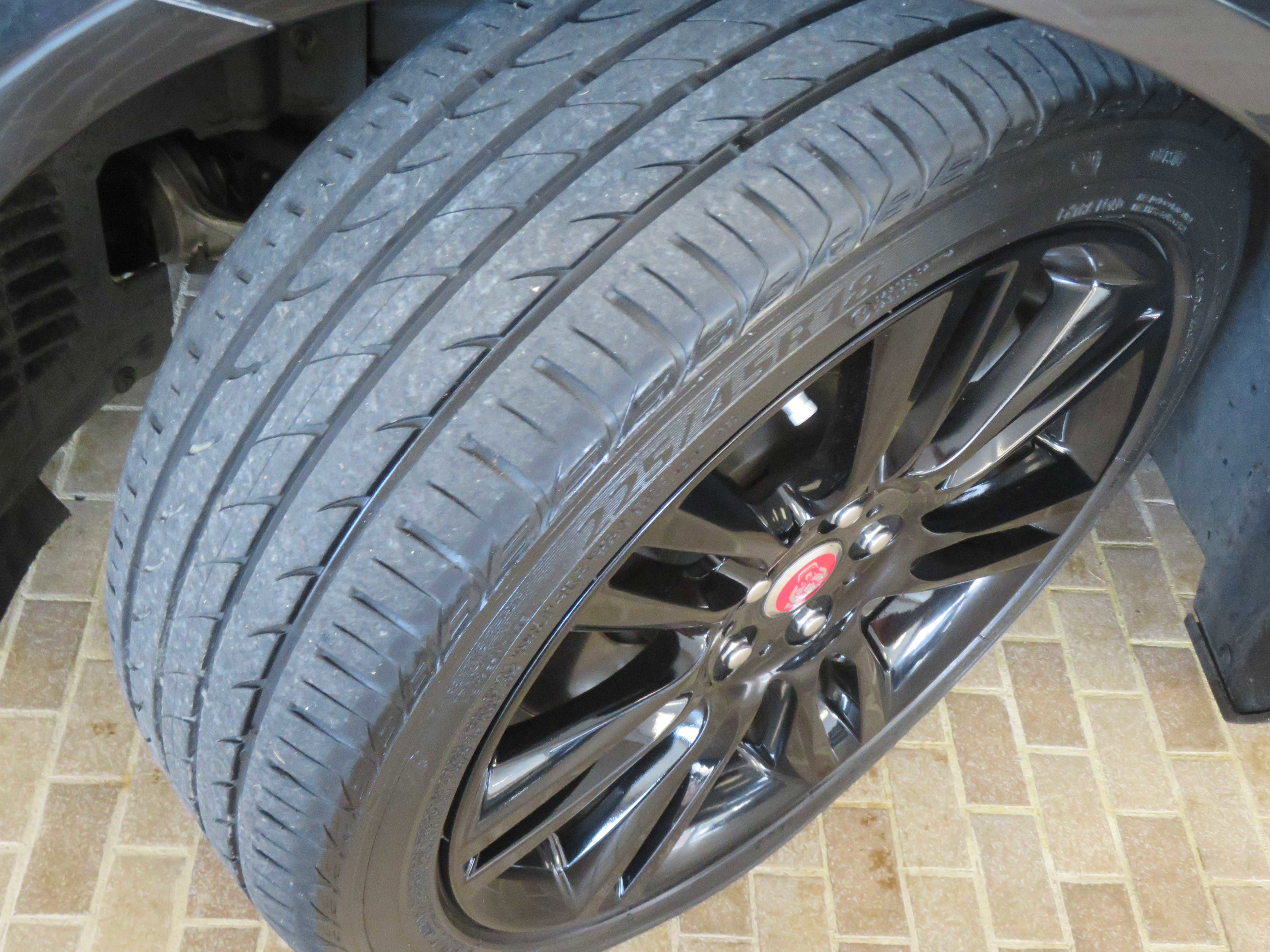 Used 2020 Jaguar XE S image 11