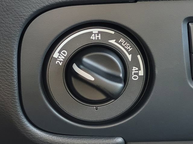 New 2026 Nissan Frontier SV w/ SV Convenience Package image 17