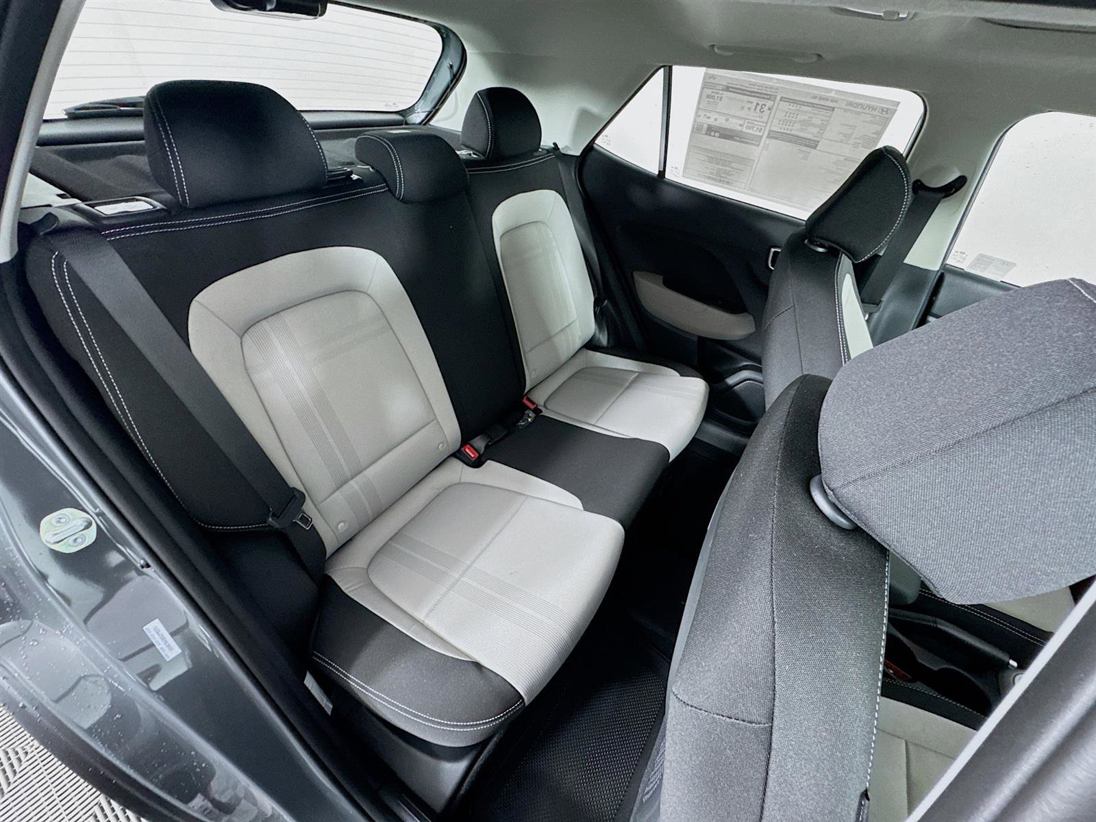 New 2025 Hyundai Venue SEL image 25