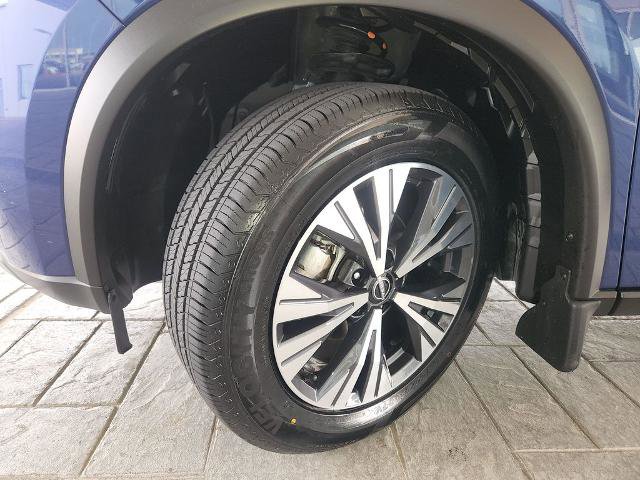 Certified 2023 Nissan Rogue SV FWD image 30