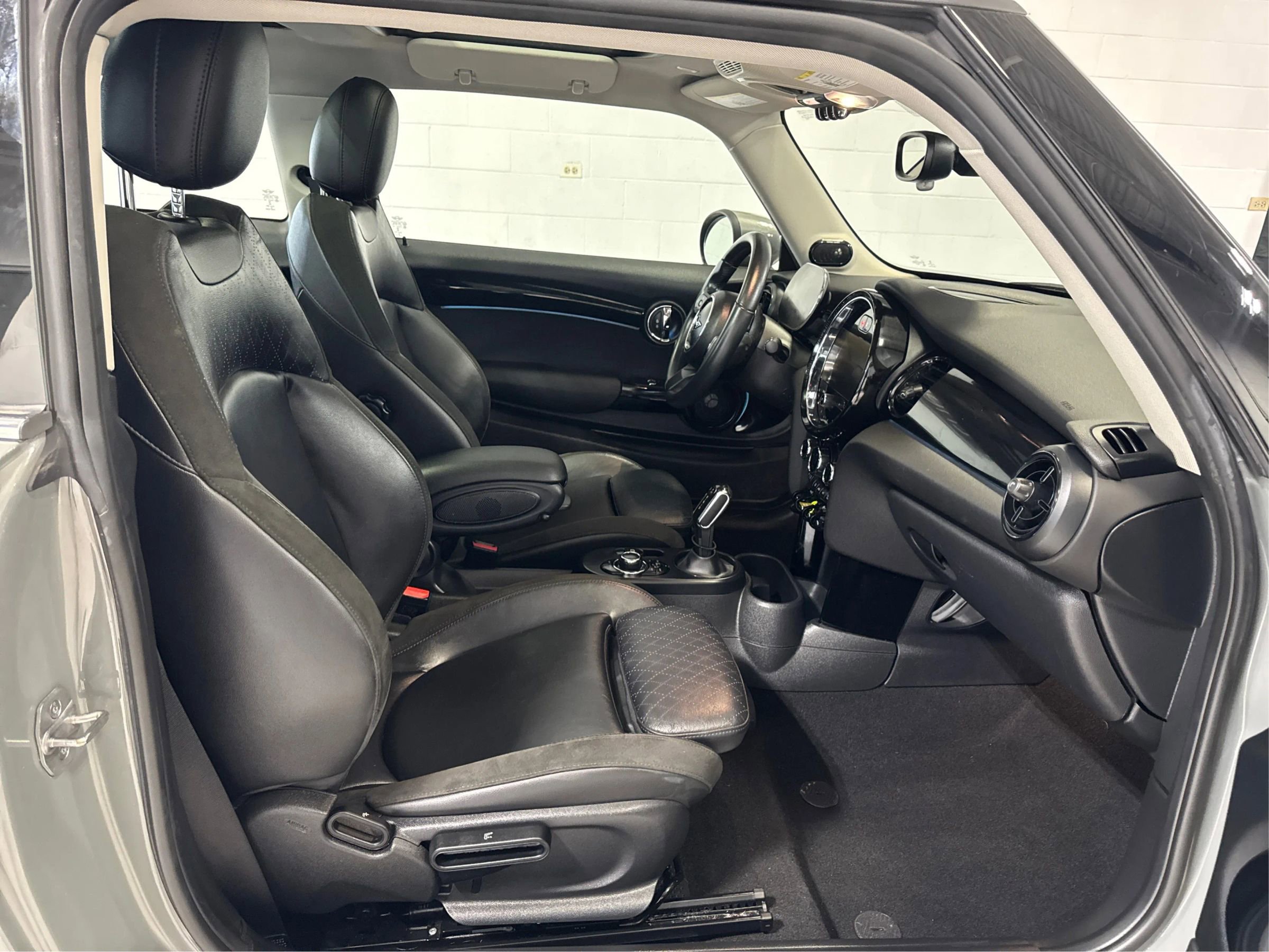 Used 2023 MINI Cooper SE image 14