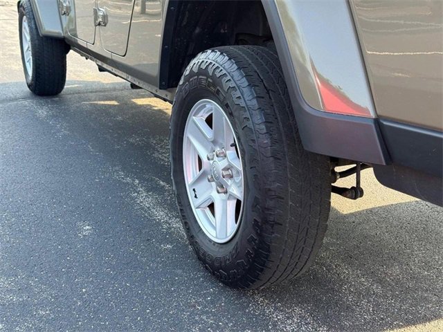 Used 2020 Jeep Gladiator Sport w/ Quick Order Package 24S image 6