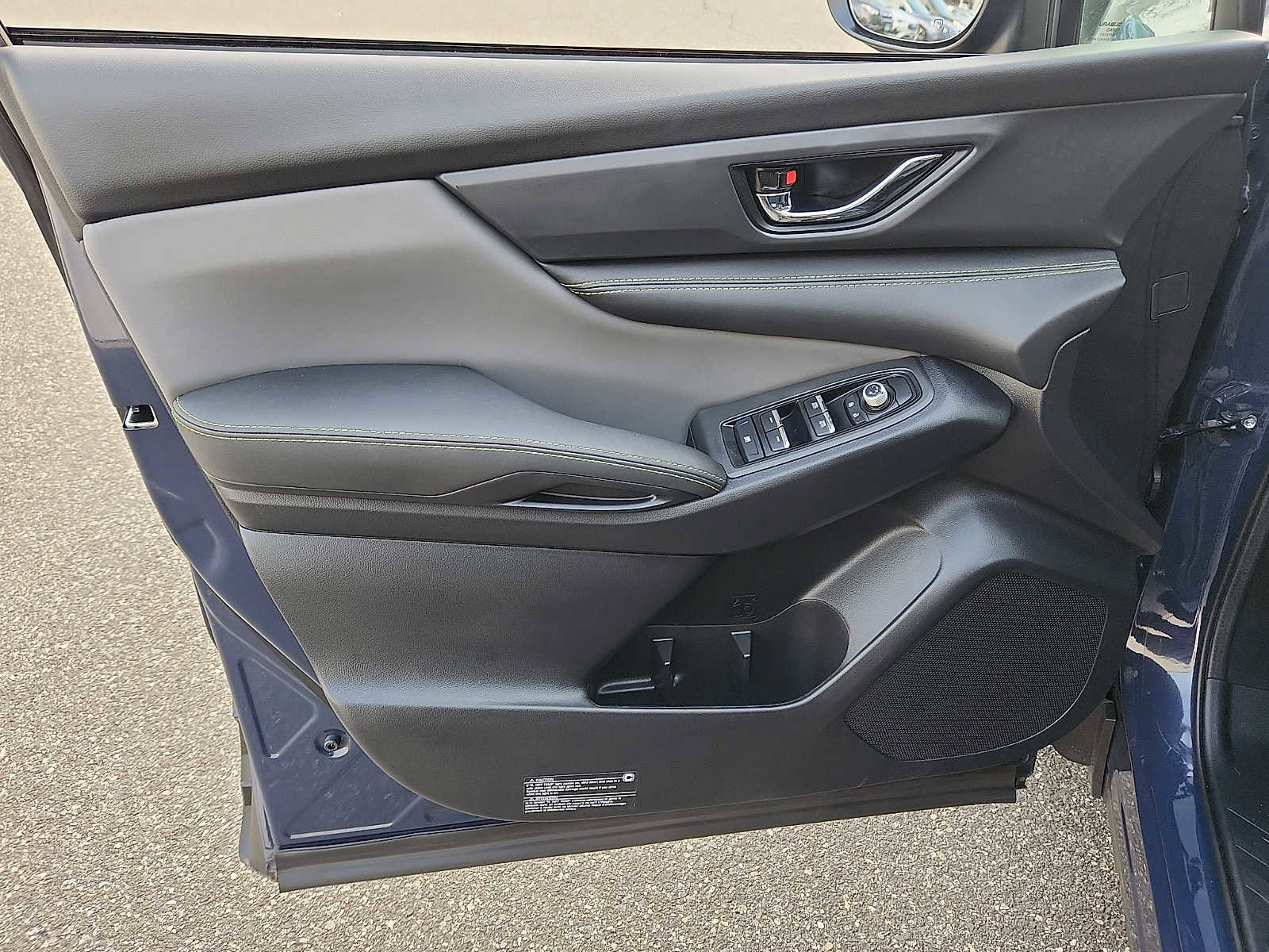 Used 2025 Subaru Ascent Onyx Edition image 12