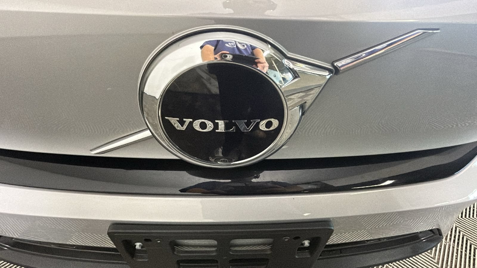 Used 2023 Volvo C40 P8 Recharge Ultimate AWD/4WD image 9
