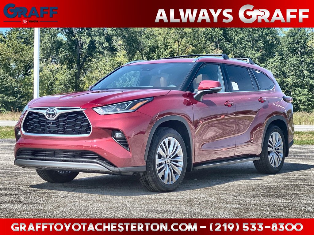 New 2025 Toyota Highlander Platinum image 1