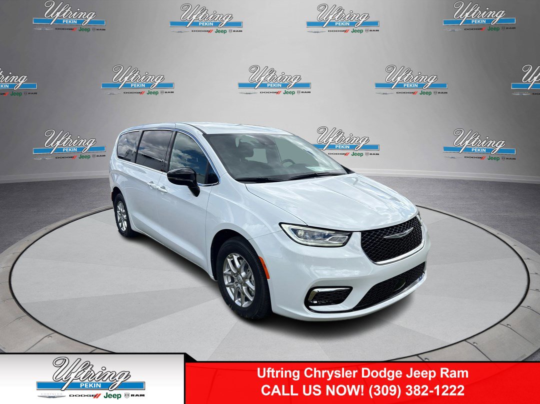 New 2026 Chrysler Pacifica Select image 1