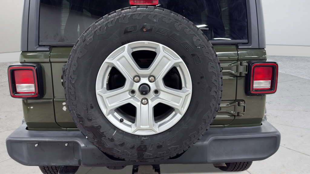 Used 2020 Jeep Wrangler Unlimited Sport S image 39