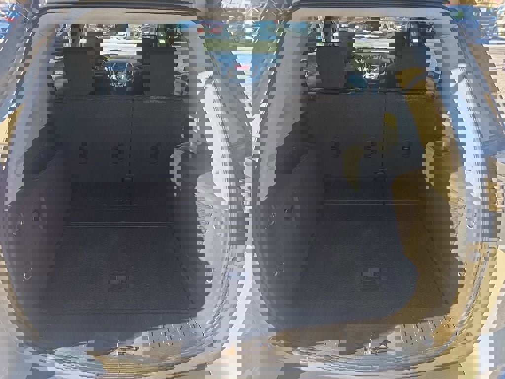 Used 2010 GMC Terrain SLE image 30