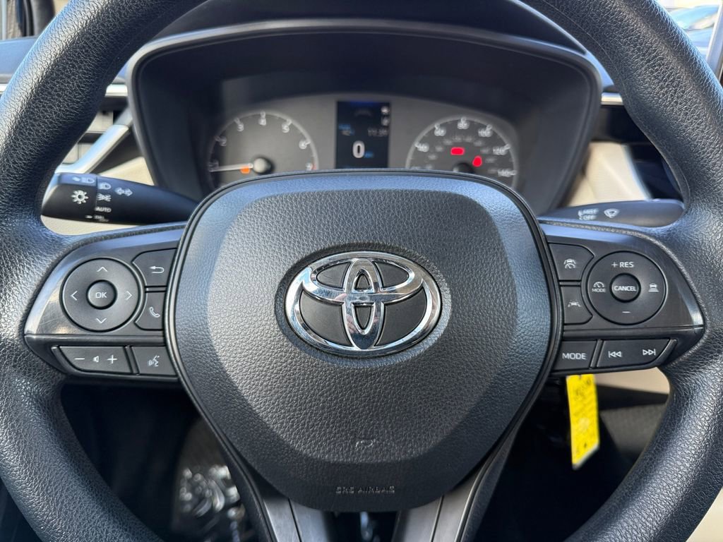 Used 2024 Toyota Corolla LE image 18