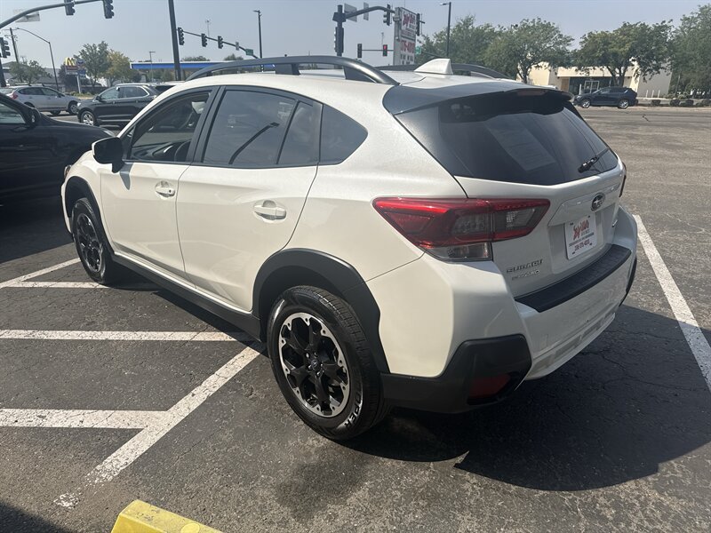 Used 2021 Subaru Crosstrek 2.0i Premium w/ Popular Package #3 AWD/4WD image 3