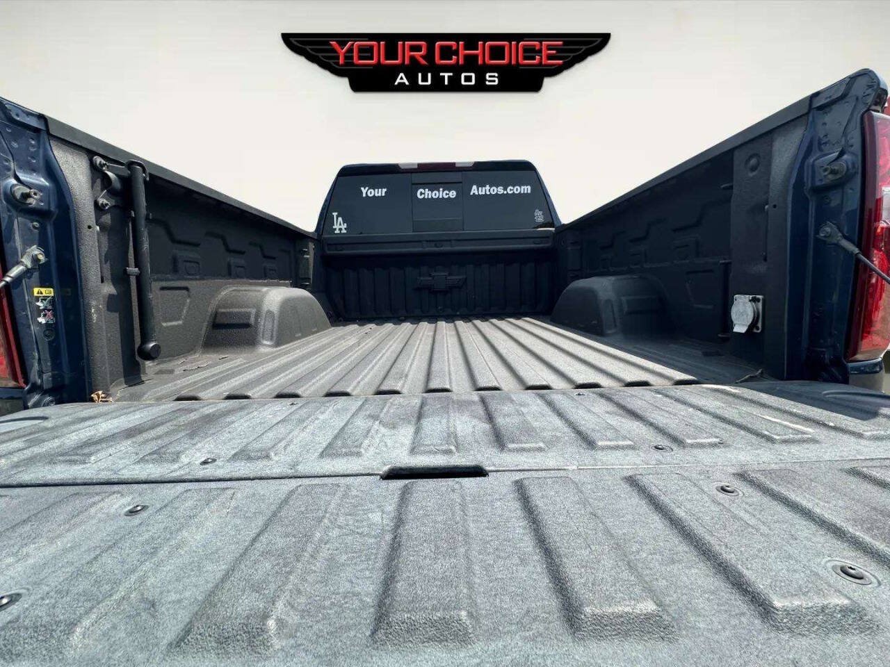 Used 2021 Chevrolet Silverado 1500 LT Trail Boss w/ Convenience Package II AWD/4WD image 15