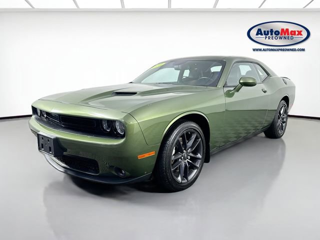 Used 2023 Dodge Challenger SXT w/ Plus Package image 5
