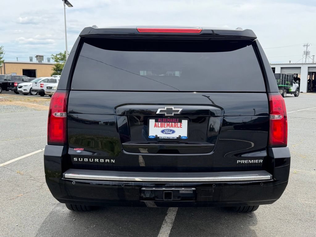 Used 2019 Chevrolet Suburban Premier AWD/4WD image 4