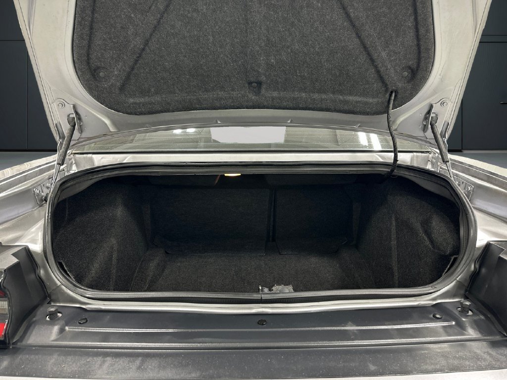 Used 2018 Dodge Challenger R/T Plus RWD image 12