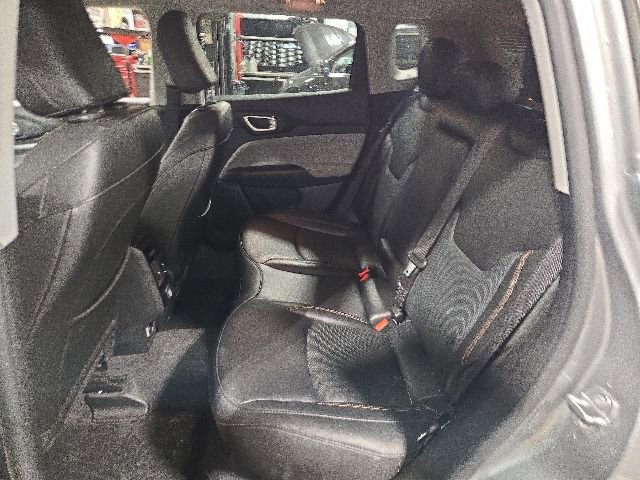 Used 2022 Jeep Compass Latitude AWD/4WD image 12