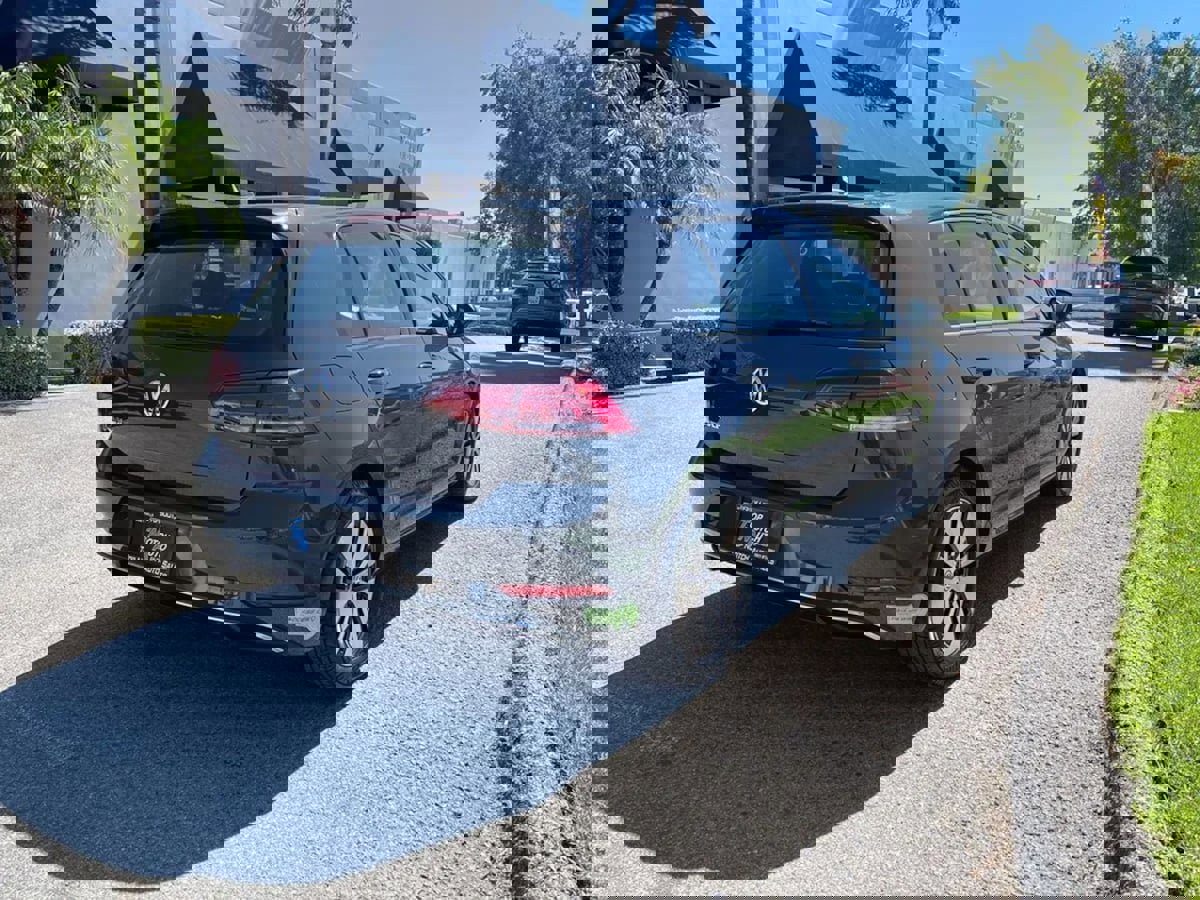 Used 2019 Volkswagen e-Golf SEL Premium image 5