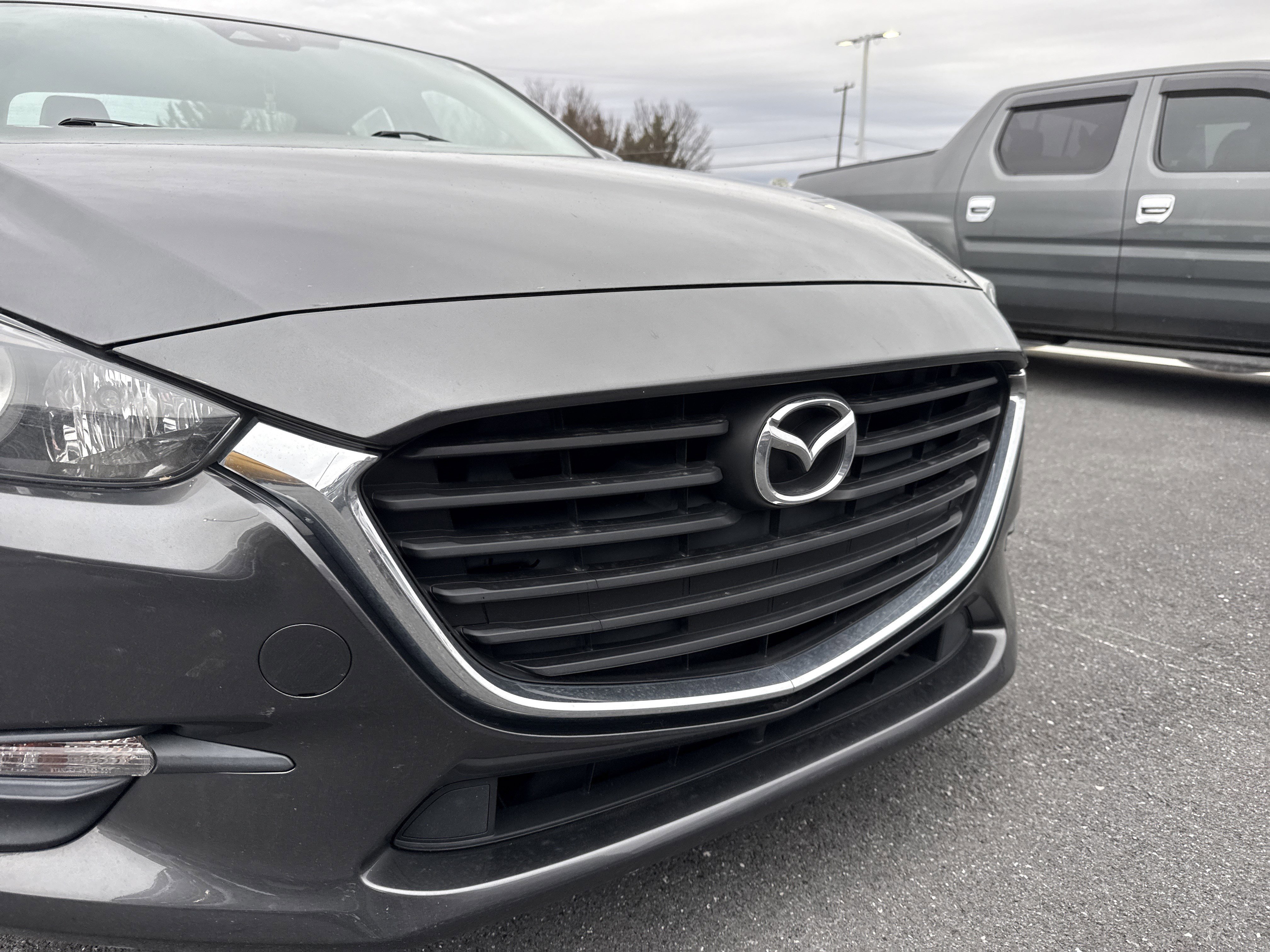 Used 2017 MAZDA MAZDA3 Touring image 2