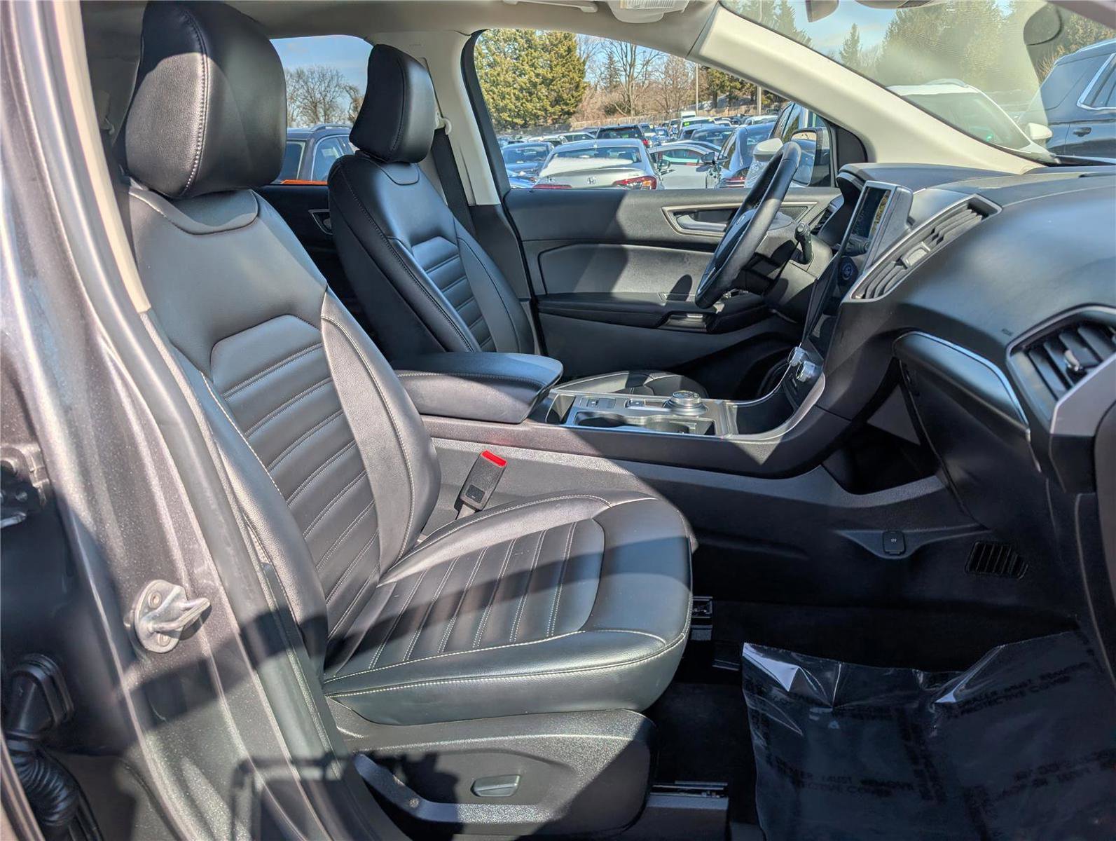 Used 2022 Ford Edge SEL w/ Convenience Package image 12