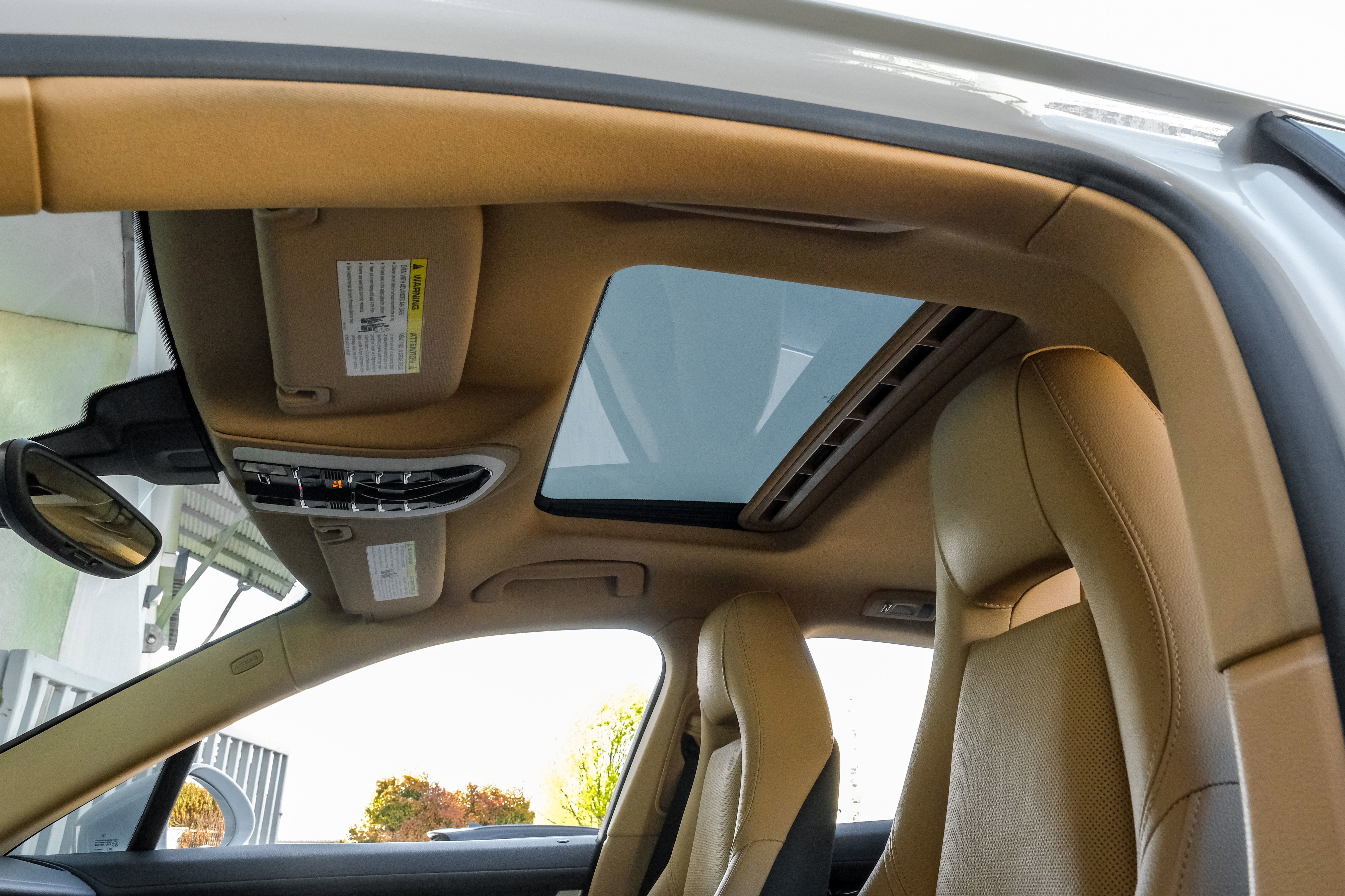 Used 2016 Porsche Panamera S w/ Premium Package Plus image 4