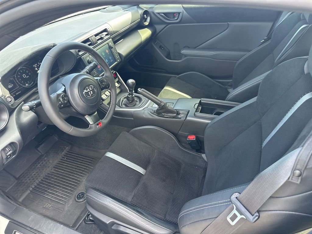Used 2023 Toyota GR86 Premium RWD image 14