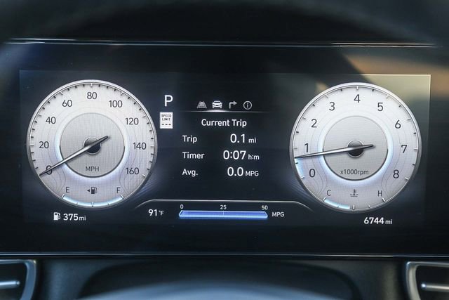 Certified 2025 Hyundai Elantra SEL image 27