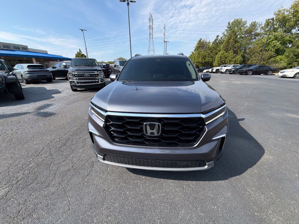 Used 2025 Honda Pilot Touring image 49