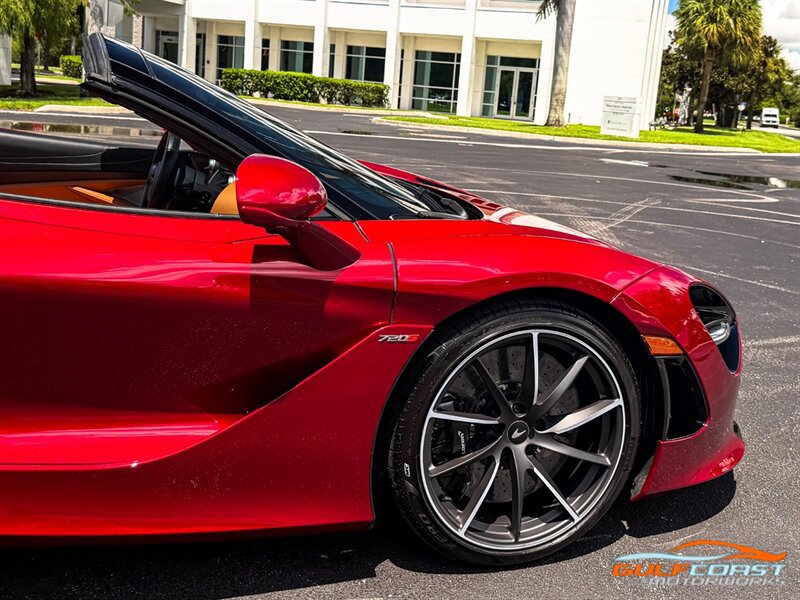 Used 2022 McLaren 720S Spider RWD image 60