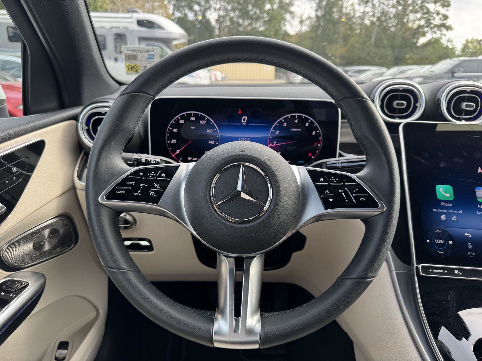 Certified 2025 Mercedes-Benz GLC 300 image 10