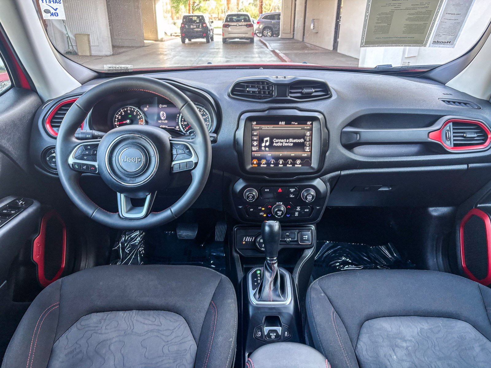 Used 2023 Jeep Renegade Trailhawk AWD/4WD image 16