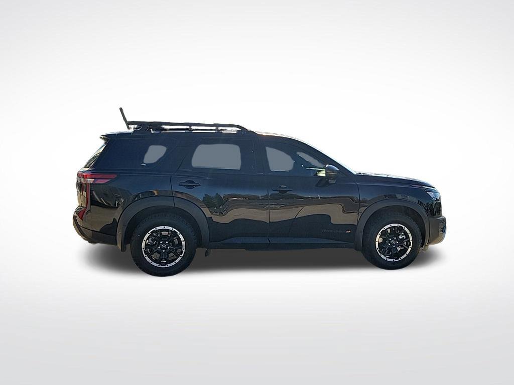 Used 2025 Nissan Pathfinder Rock Creek AWD/4WD image 5