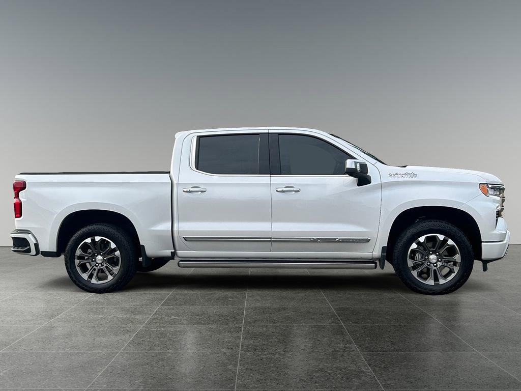 Used 2024 Chevrolet Silverado 1500 High Country w/ Technology Package image 8