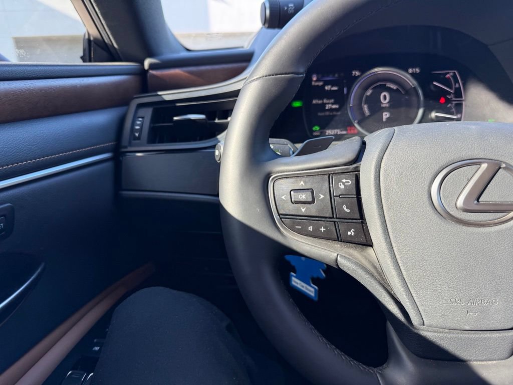 Used 2025 Lexus ES 300h w/ Premium Package FWD image 7