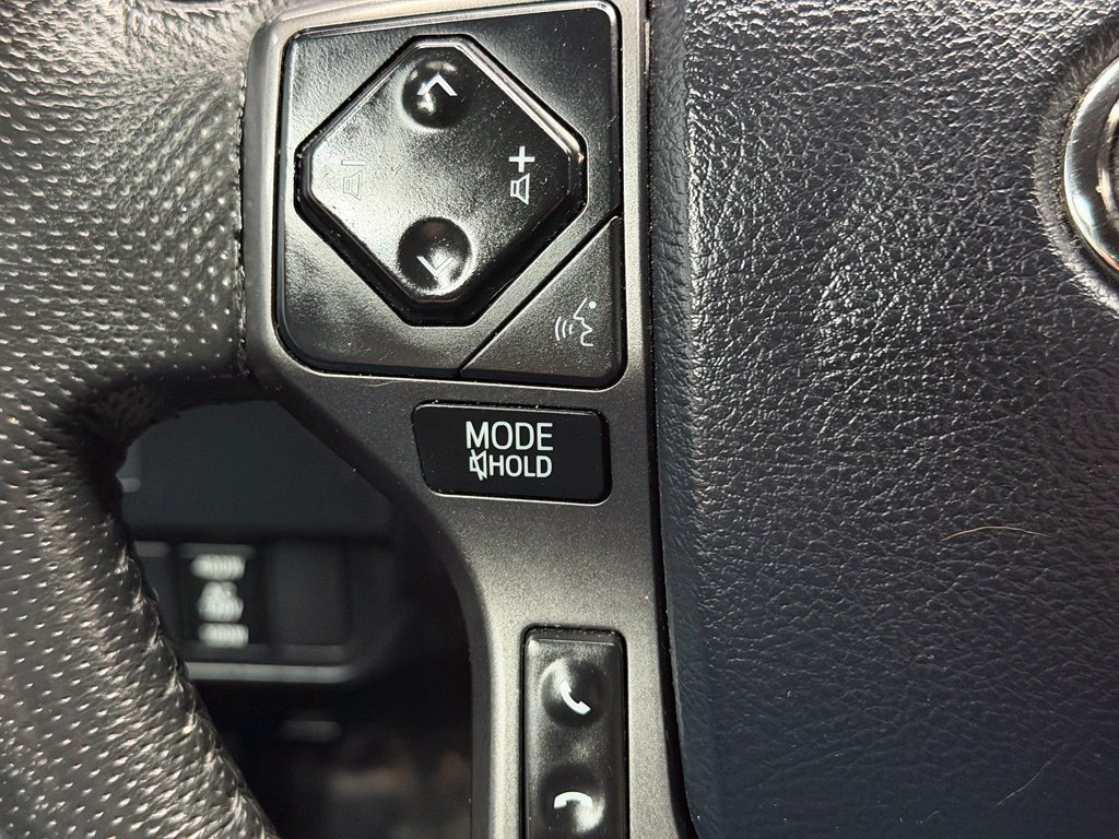 Used 2020 Toyota Tacoma TRD Sport w/ Technology Package AWD/4WD image 29