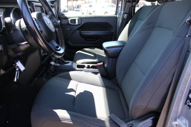 Used 2021 Jeep Wrangler Unlimited Sport AWD/4WD image 30