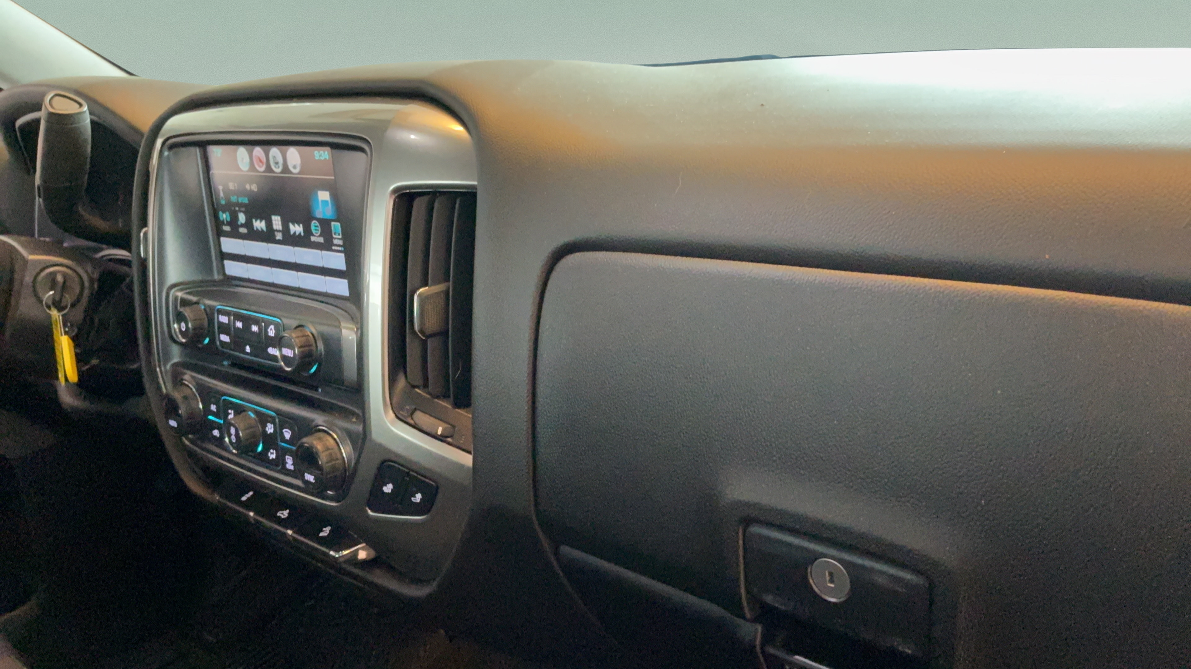 Used 2018 Chevrolet Silverado 1500 LT w/ All Star Edition AWD/4WD image 33