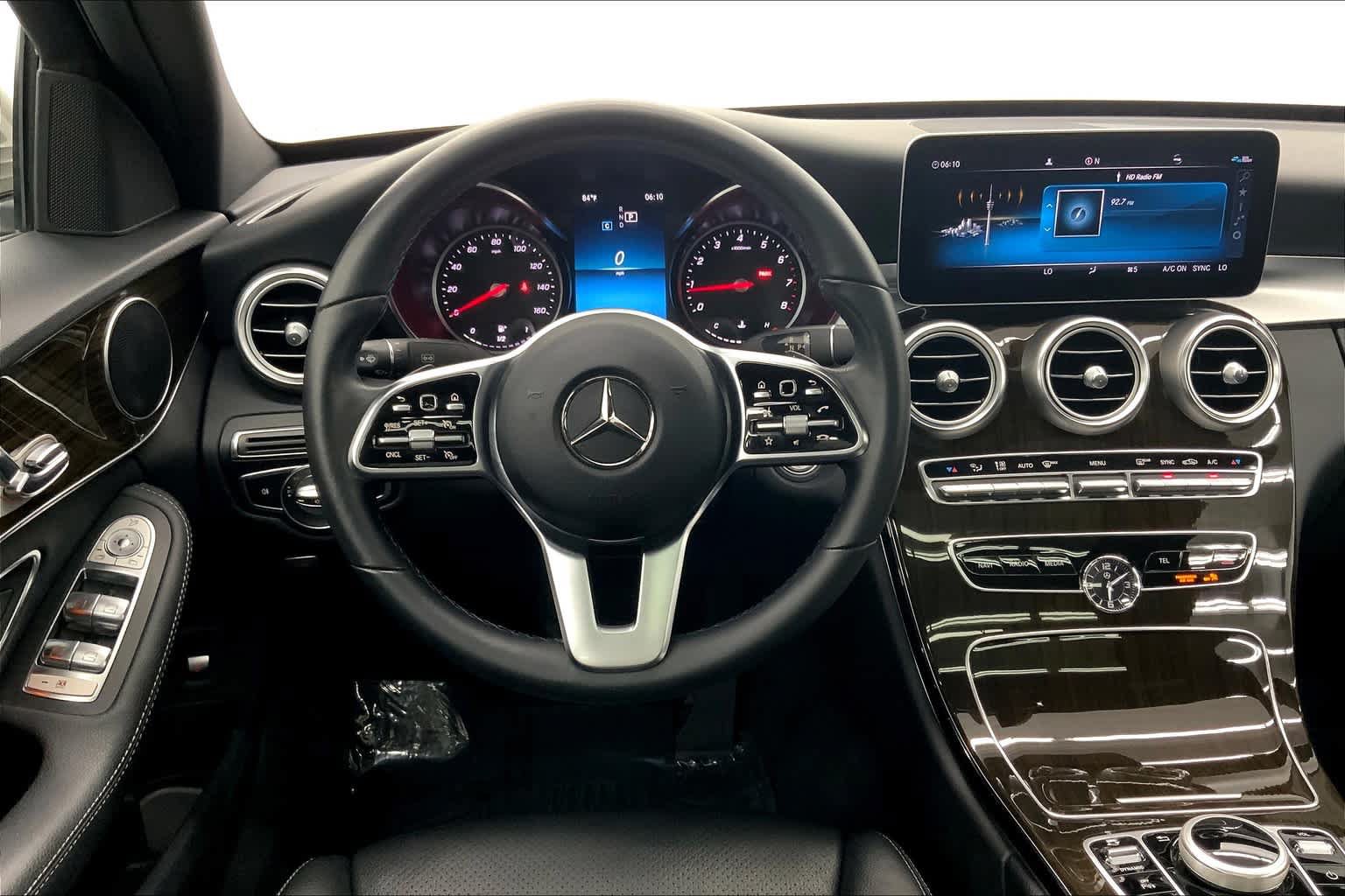 Used 2019 Mercedes-Benz C 300 Sedan image 5