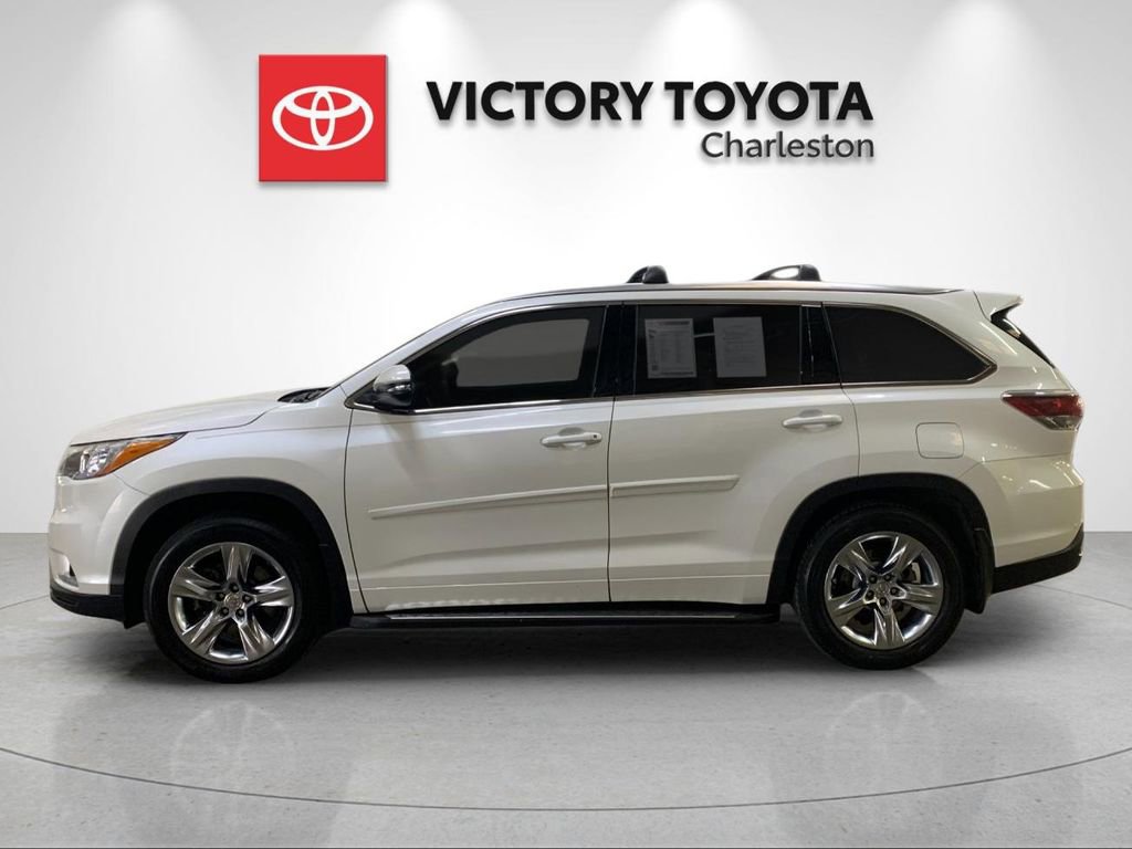 Used 2015 Toyota Highlander Limited Platinum image 2