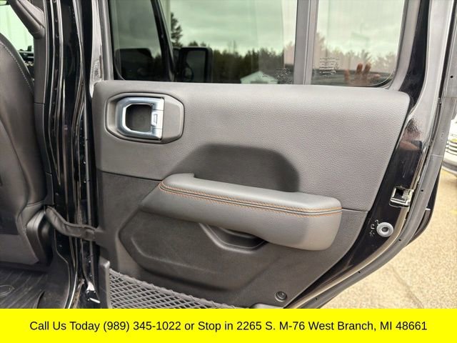 Used 2023 Jeep Gladiator Mojave w/ Cold Weather Group image 39